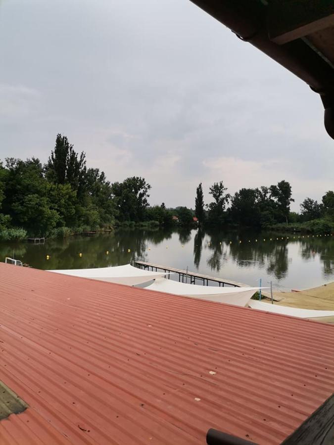 Eden Lounge Restaurant & Pension Veresegyház Zewnętrze zdjęcie